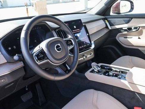 New 2026 Volvo XC90 T8 Plus image 18