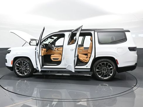 Used 2024 Jeep Grand Wagoneer Series III w/ Quick Order Packagew 28T image 74