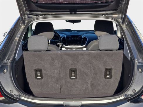 Used 2017 Chevrolet Volt LT image 14