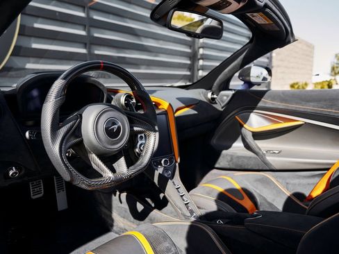 Used 2020 McLaren 720S Performance image 2