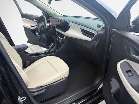 Used 2024 Buick Encore GX Sport Touring AWD/4WD image 26