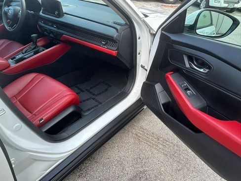 Used 2023 Honda Accord EX image 32