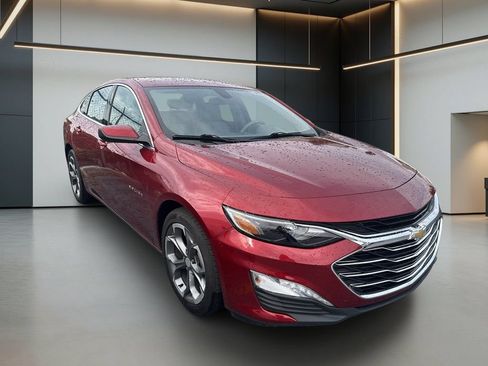 Used 2022 Chevrolet Malibu LT FWD image 9