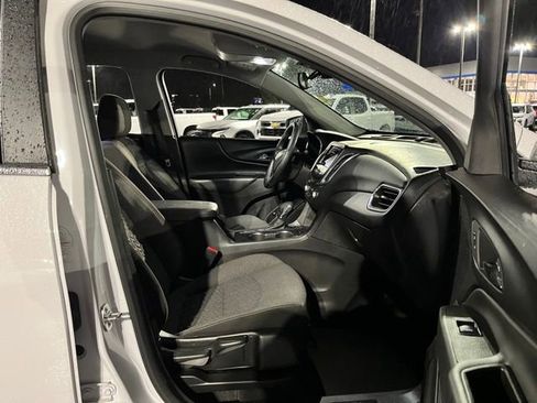 Used 2024 Chevrolet Equinox LT AWD/4WD image 20