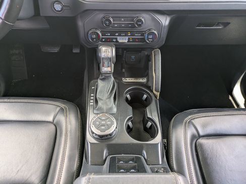 Certified 2025 Ford Bronco Badlands AWD/4WD image 18