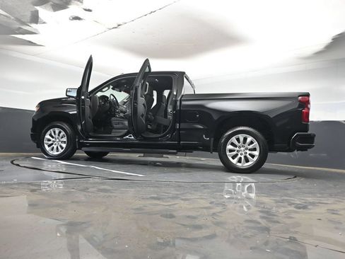 Used 2025 Chevrolet Silverado 1500 Custom RWD image 39