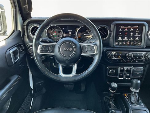 Used 2022 Jeep Wrangler Unlimited Sahara w/ Cold Weather Group image 5