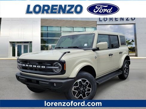New 2026 Ford Bronco Outer Banks AWD/4WD image 1