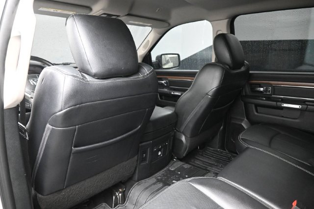 Used 2018 RAM 1500 Laramie w/ Convenience Group AWD/4WD image 21
