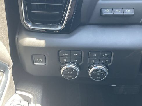 New 2026 GMC Sierra 1500 Denali w/ Denali Reserve Package AWD/4WD image 18