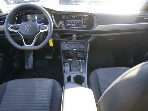 Used 2022 Volkswagen Jetta S image 15