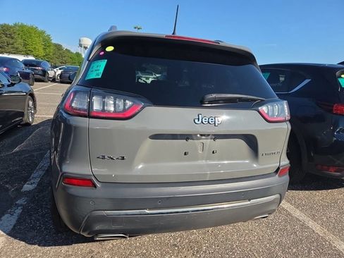 Used 2019 Jeep Cherokee Limited AWD/4WD image 23