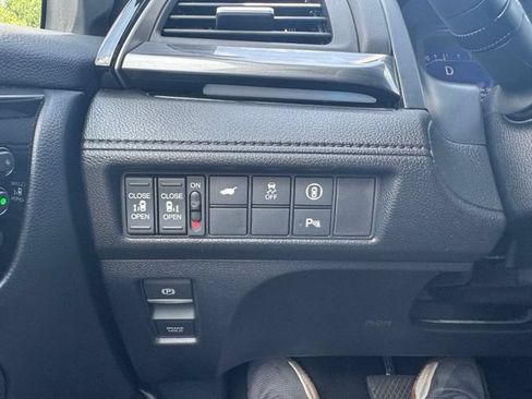 Used 2024 Honda Odyssey Elite image 33