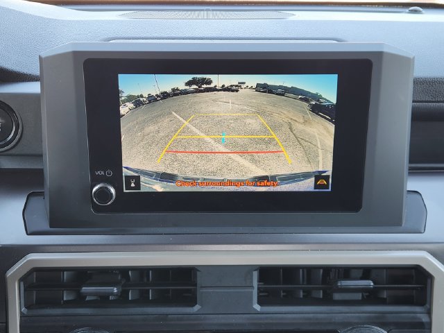 Certified 2025 Toyota Tacoma SR5 AWD/4WD image 17