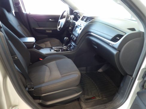 Used 2016 Chevrolet Traverse LT w/ Style and Technology Package AWD/4WD image 23