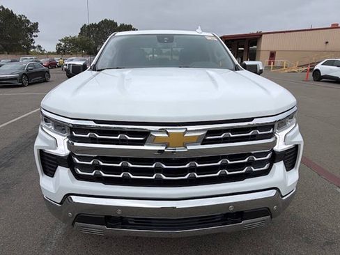 Used 2023 Chevrolet Silverado 1500 LTZ w/ LTZ Convenience Package II AWD/4WD image 9