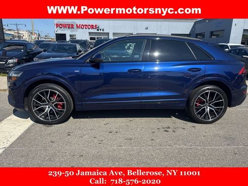 Used 2022 Audi Q8 Premium Plus w/ Premium Plus Package image 2
