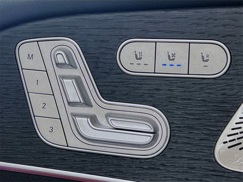 New 2025 Mercedes-Benz GLS 450 4MATIC image 23