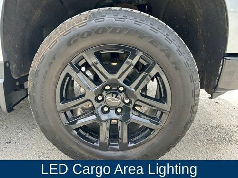 Used 2025 Chevrolet Silverado 1500 Custom Trail Boss AWD/4WD image 32