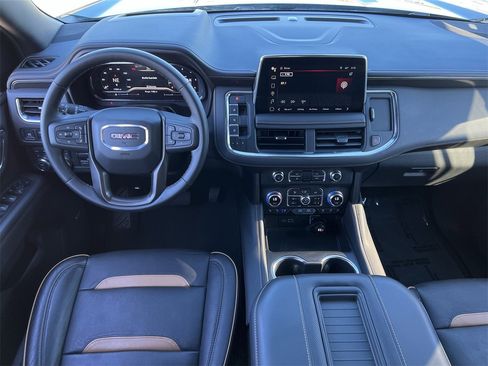 Used 2024 GMC Yukon AT4 w/ AT4 Premium Plus Package image 9