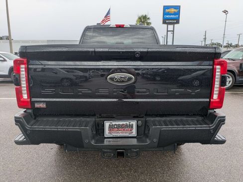 Used 2025 Ford F250 Lariat w/ Black Appearance Package AWD/4WD image 4