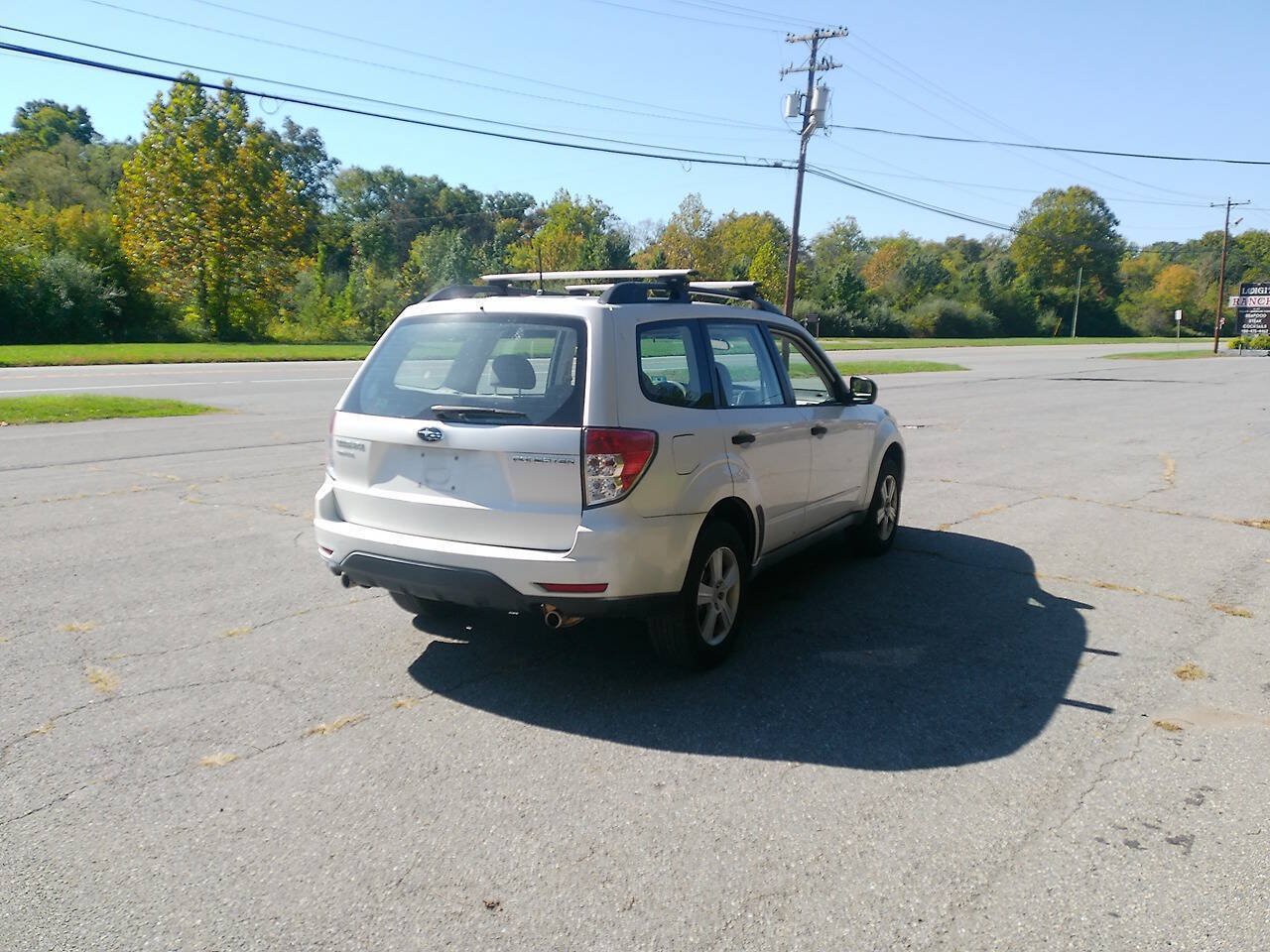 Used 2010 Subaru Forester 2.5X AWD/4WD image 10