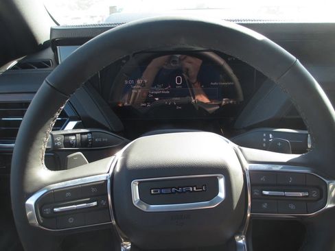 New 2026 GMC Yukon XL Denali w/ Sun & Power Step Package AWD/4WD image 18