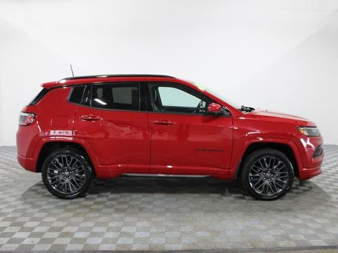 Used 2022 Jeep Compass Limited AWD/4WD image 7