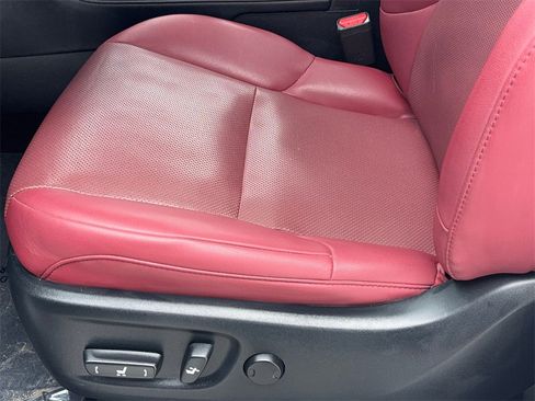 Used 2023 Lexus GX 460 Premium w/ Premium Package image 38