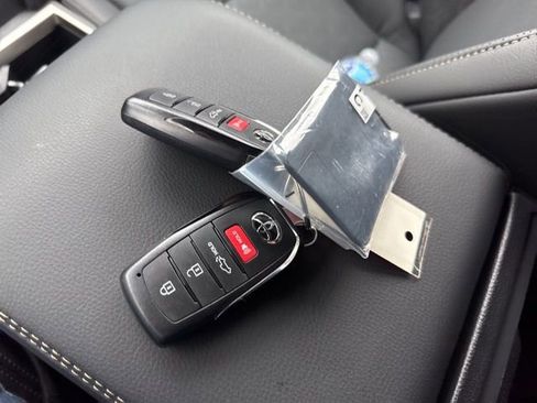 New 2026 Toyota Tacoma Limited image 27