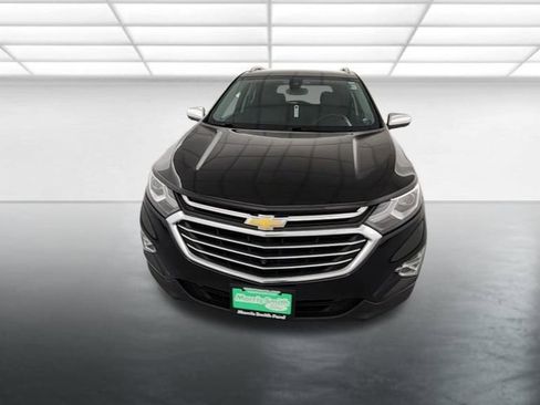 Used 2020 Chevrolet Equinox Premier image 2