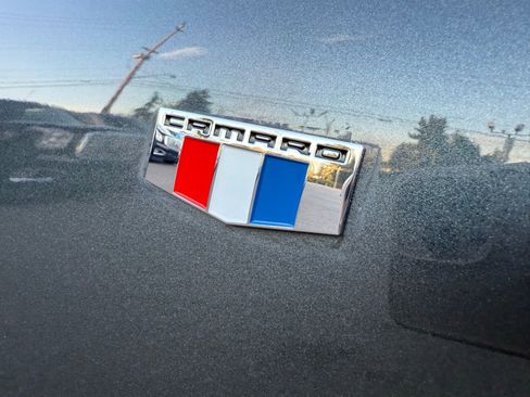 Used 2017 Chevrolet Camaro SS image 9