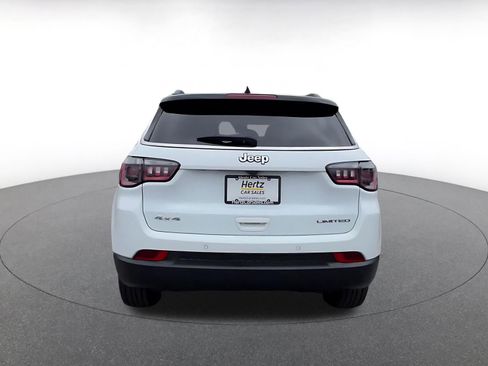 Used 2025 Jeep Compass Limited AWD/4WD image 12