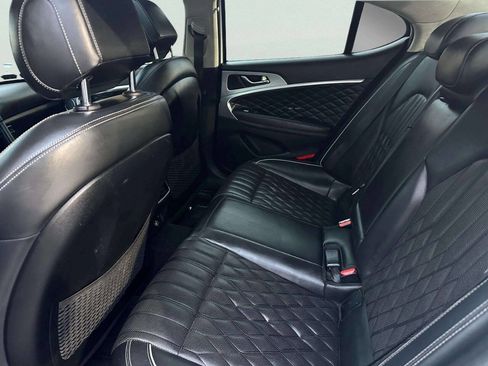 Used 2019 Genesis G70 3.3T Advanced w/ Prestige Package image 11