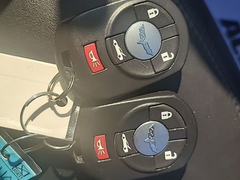 Used 2006 Chevrolet Corvette Convertible w/ Preferred Equipment Group image 22