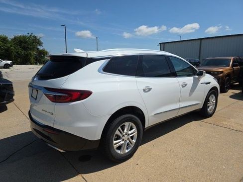 Used 2019 Buick Enclave Essence AWD/4WD image 8