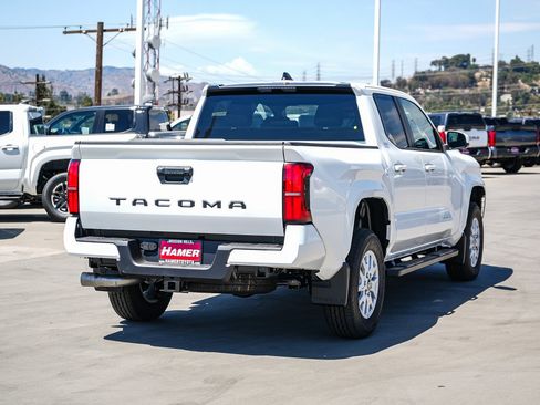 New 2026 Toyota Tacoma SR5 RWD image 7