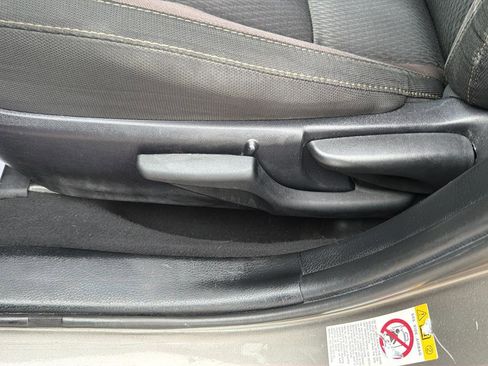 Used 2019 Toyota Corolla LE FWD image 19