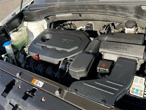 Used 2018 Hyundai Santa Fe Sport image 13