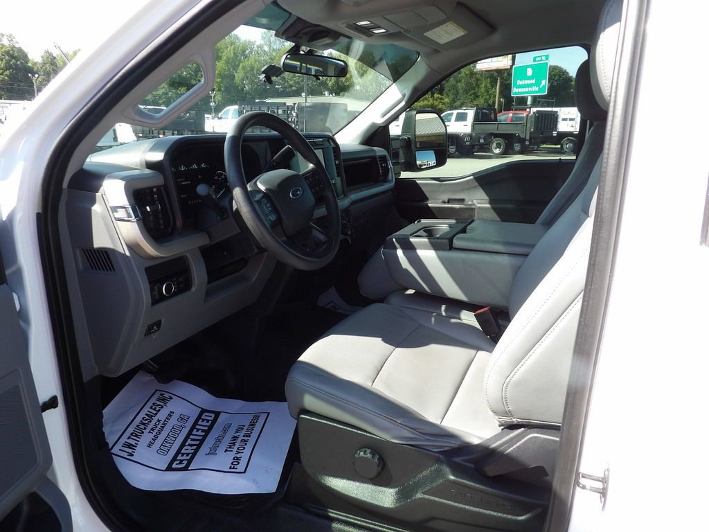 Used 2023 Ford F250 XL RWD image 16