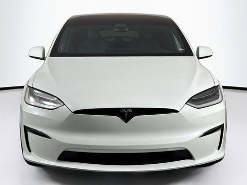 Used 2023 Tesla Model X image 4