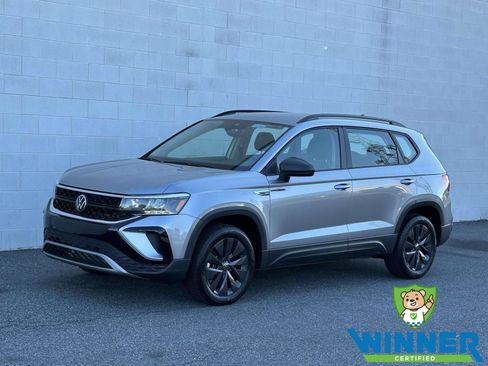 Used 2024 Volkswagen Taos S FWD image 1