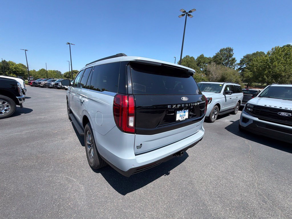 New 2027 Ford Expedition Active RWD image 19