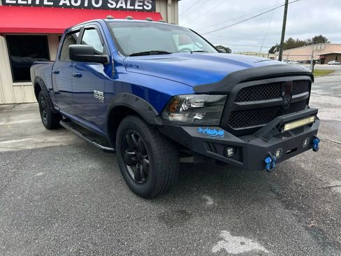 Used 2019 RAM 1500 Classic SLT RWD image 6