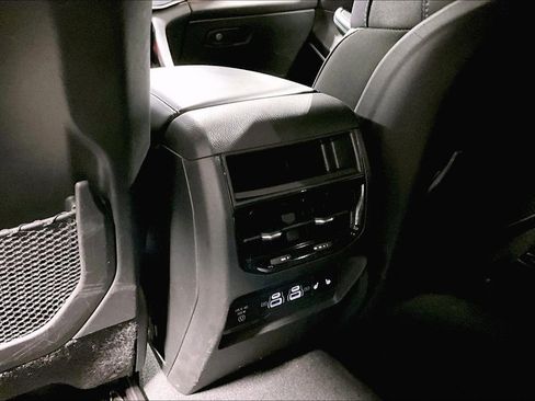 Used 2024 Jeep Grand Cherokee Trailhawk image 31