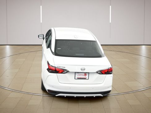 Certified 2025 Nissan Versa SV w/ Trunk Package FWD image 32