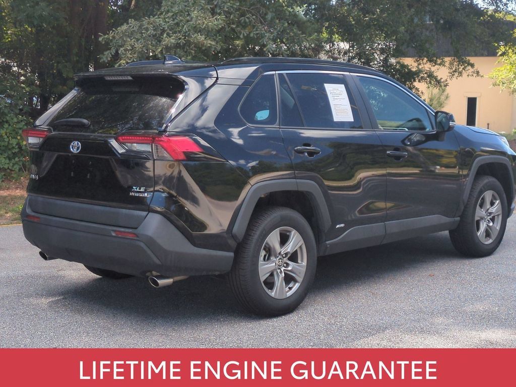 Used 2024 Toyota RAV4 XLE w/ Convenience Package AWD/4WD image 4