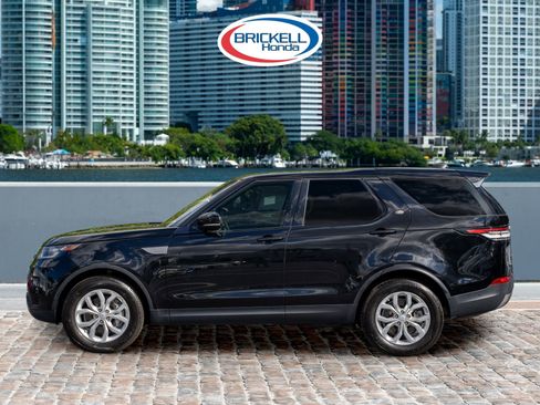 Used 2020 Land Rover Discovery SE image 8