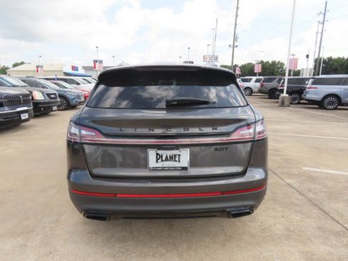 Used 2020 Lincoln Nautilus Reserve w/ Equipment Group 201A FWD image 11