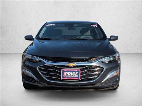 Used 2021 Chevrolet Malibu LS FWD image 2